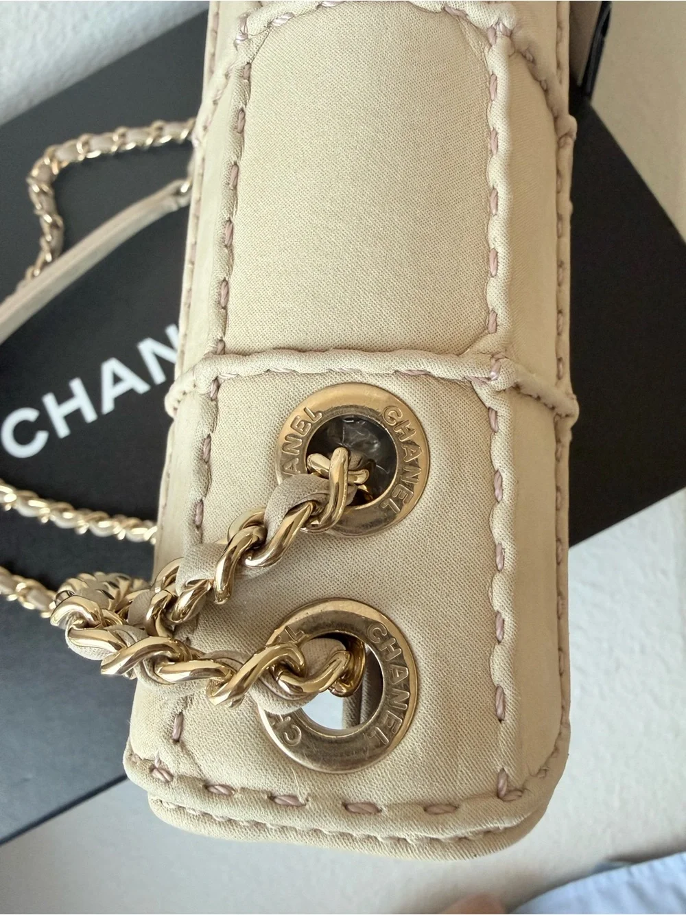 CHANEL 2016 Chocolate Bar Reissue Flap Bag Beige Gold HW Full Set